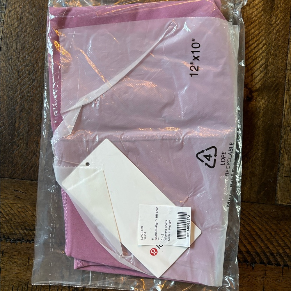 Lululemon HR Align Shorts 6” Velvet Dust (unopened)